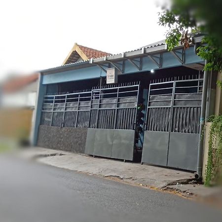 D'Kost Ketintang Surabaya Exterior foto