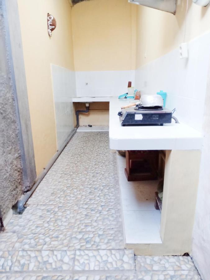 D'Kost Ketintang Surabaya Exterior foto
